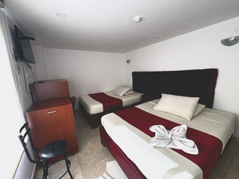 Habitación Familiar — Hotel Cabrera Real